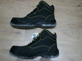 Zimní pracovní obuv Červa, vel.44, zcela nové