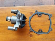 Vodní čerpadlo - Renault