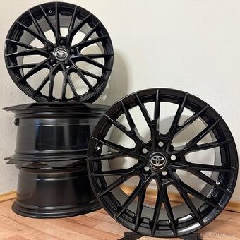 NOVÁ TOYOTA RAV4/HIGHLANDER 5x114,3 R19 ET39+TPMS