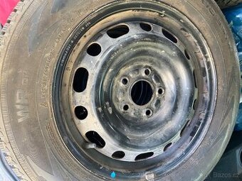 Plechové disky 16” 5x114,3 a zimní pneu 215/60/R16