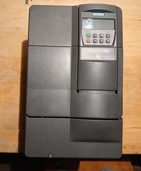 Frekvenční měnič siemens