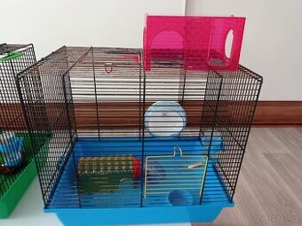 Klec komplet vybavená pro křečka, myši nebo jiné malé hlodav