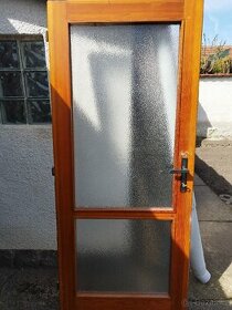 Modřínové dveře prosklené