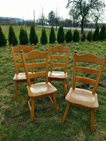 4 dřevěné židle- masiv