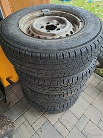 Prodám sadu ocelových kol se zimními pneu VW T3