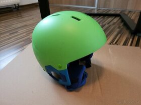 Dětská lyžařská helma decathlon 53-56