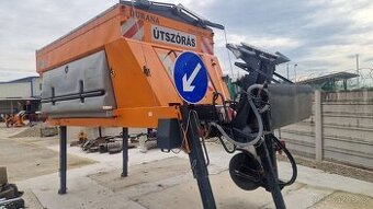 Predám sypaciu nadstavbu, radlicu na sneh a sklápaciu korbu - 1