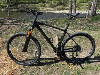 Karbonové 29” MTB vel.L