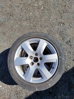 225/50 R17