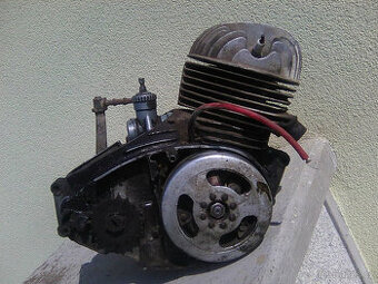 čz 125/150 - motory, rozeta,náboj kola a vidlice