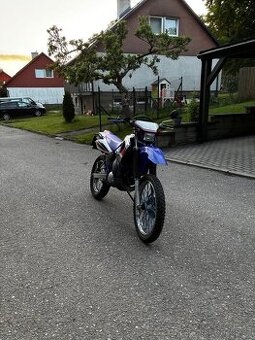 Yamaha dt 125 RE