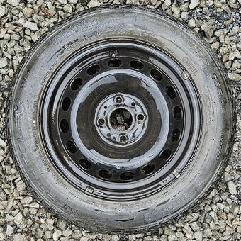 Zimní kola Fiat 175/65/14, 5.5Jx14 ET35 č. AD22