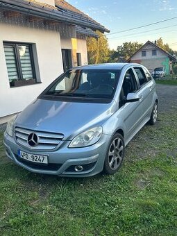 Mercedes-Benz B