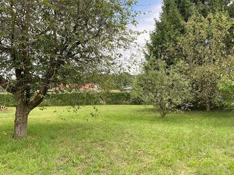 Prodej stavebního pozemku 1.251 m² Všedobrovice (Štiřín), IS