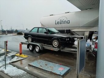 BMW e30 320i Kupé