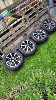 Alu kola r15 4x100 yokohama advan fleva 205/55/15 88V