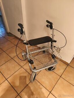 Chodítko pro seniory