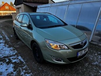 Opel Astra 1,4T Kombi