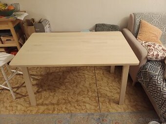 Jídelní stůl Ikea