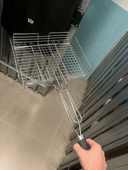 Grilovavací rošt na ryby a drůběž