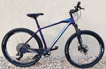 Exkluzivní karbonové horské kolo CFM