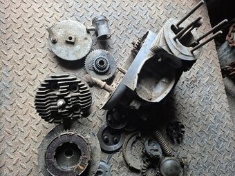 Prodám dily Jawa 250 pérák