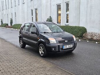Ford Fusion 1.25i 55 kW, 1. maj, nová STK, bez koroze, klima