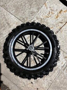 Zadní kolo na minicross