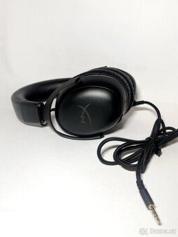 Sluchátka HyperX Cloud III