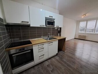 Pronájem bytu 2+kk v ulici Šeříková v Mostě