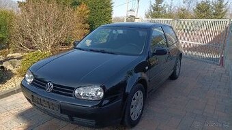 Vw golf 4 1.6 16v-77kw, r. 2002,po stk, top