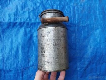 Plechová konvička Mars 1l