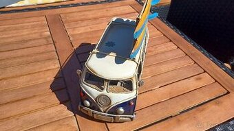Plechové auto VW
