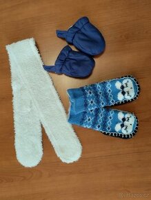 Šála, zimní rukavice a zimní ponožkoboty - pro nejmenší
