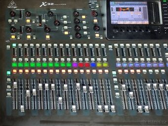 Behringer X32