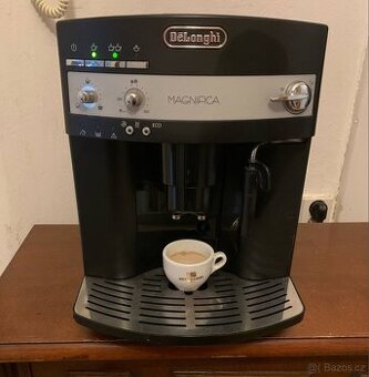 Kavovar DeLonghi