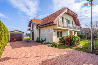 Prodej rodinného domu, 230 m², Křenice, ul. Okružní - 1