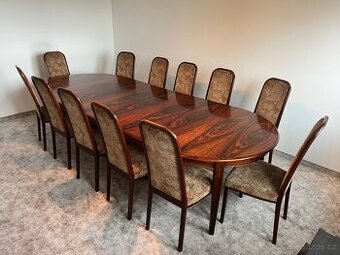 Rozkládací jídelní stůl 305x125 cm + 12x židle
