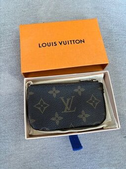 Louis Vuitton keypunch - 1