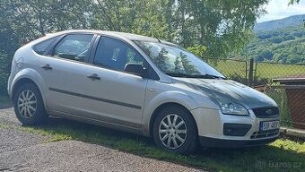 Prodej poškozeného Focusu na opravu nebo na díly