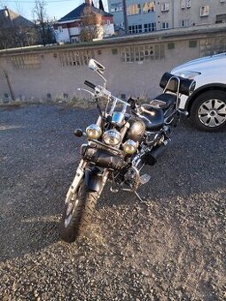 Suzuki vz 800