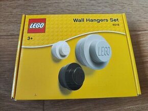 Držáky na stěnu Lego