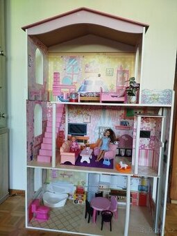 Domek pro Barbie
