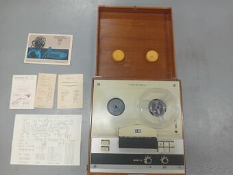 Kotoučový magnetofon TESLA B45