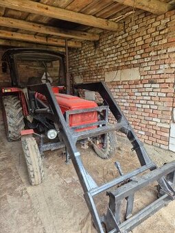 Zetor 5711 s čelním nakladačem