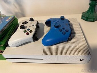 Xbox oné s 500gb + 12 her