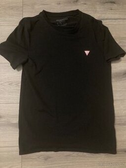 Černé triko Guess - 1
