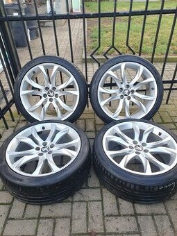 Alu kola peugeot 5x108 r19 8,5j et27 pneu 235/40/19