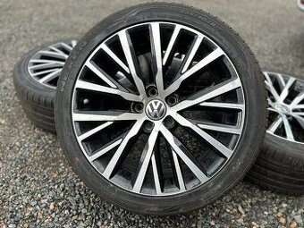 Alu orig letní sada VW Lakeville 5x112 8J ET41 235/40 R18