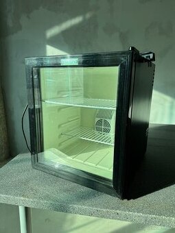 Mini lednice Guzzanti